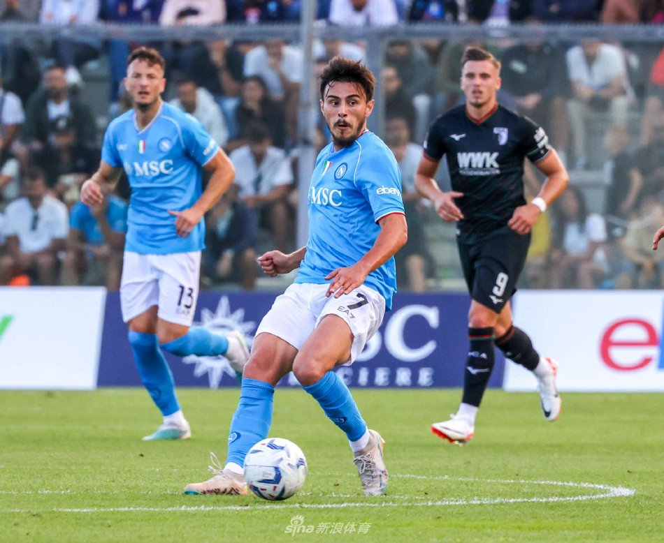 参赛名单上 参赛名单上