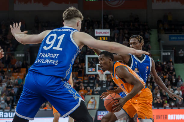 月24日与 月24日与